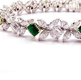Emerald and marquise shape diamond bracelet